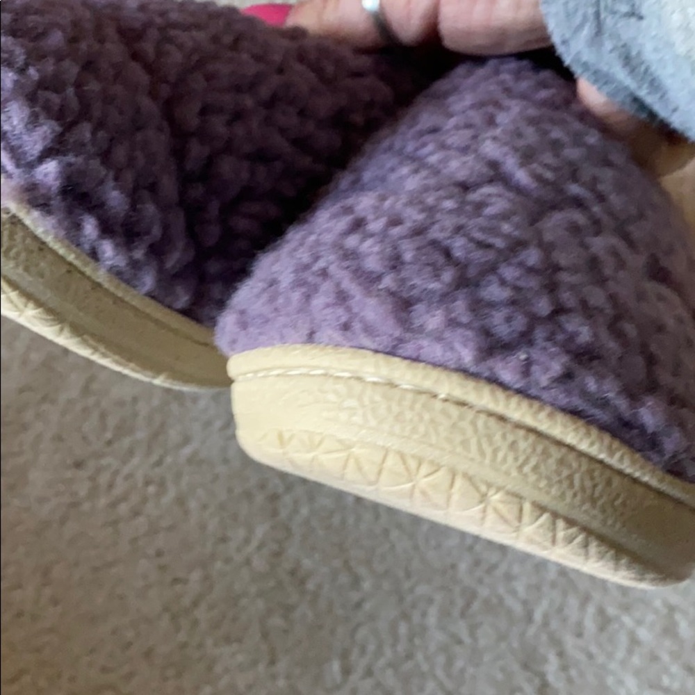 NEW UO Sherpa hard sole slippers unisex - Picture 8 of 11